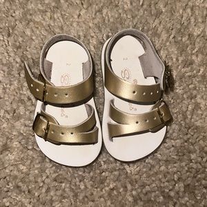 Infant sandals